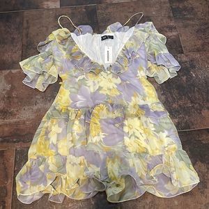 NWT Floral mini dress size medium but looks like a small